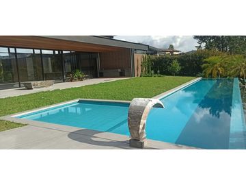 Venta de casa finca en Llanogrande, Rionegro