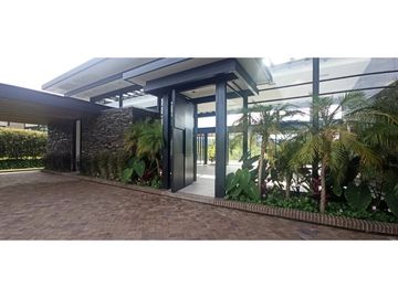 Venta de casa finca en Llanogrande, Rionegro