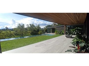 Venta de casa finca en Llanogrande, Rionegro