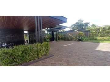 Venta de casa finca en Llanogrande, Rionegro