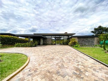 Venta de casa finca en Llanogrande, Rionegro