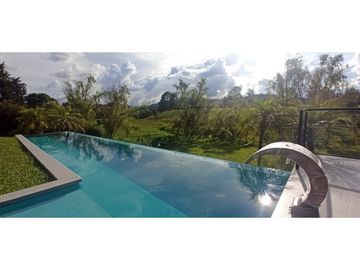 Venta de casa finca en Llanogrande, Rionegro