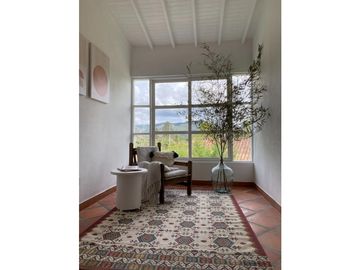 Venta de casa en unidad cerrada de Guatapé Antioquia