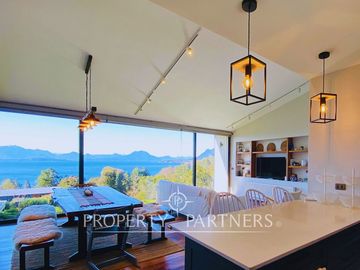 CASA CON VISTA Y ACCESO AL LAGO