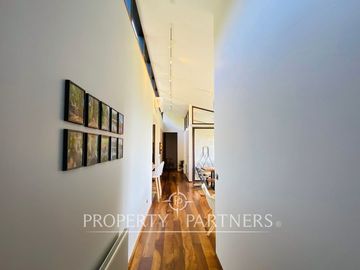 CASA CON VISTA Y ACCESO AL LAGO