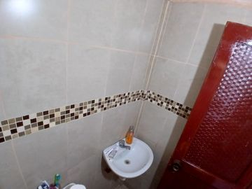 VENTA CASA URB. BEATA MERCEDES MOLINA (RS)