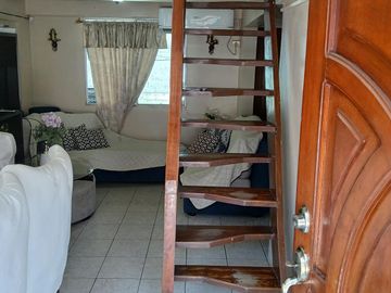VENTA CASA URB. BEATA MERCEDES MOLINA (RS)