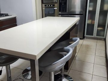 CASA EN VENTA EN COL. PUERTA DE HIERRO EN MONTERREY