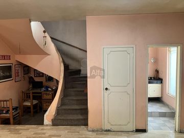 casa en venta  para remodelar en una de las mejores zonas del sur de la ciudad