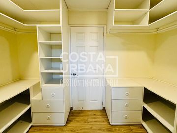 Cómoda casa en condominio de Mantagua