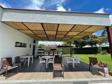 Se vende casa campestre - Sector Pueblo tapao