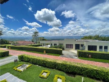 Se vende casa campestre - Sector Pueblo tapao