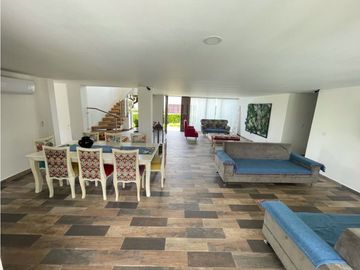 Se vende casa campestre - Sector Pueblo tapao