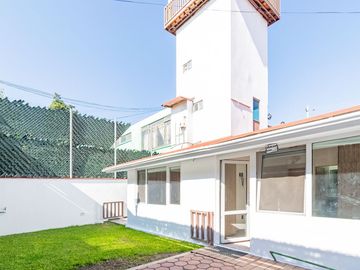 Casa en Cerrada de Un Solo Piso Ciudad Satélite