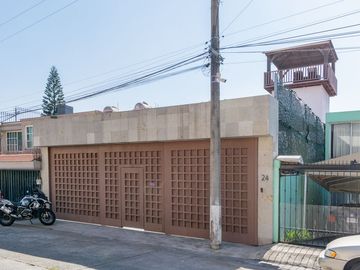 Casa en Cerrada de Un Solo Piso Ciudad Satélite