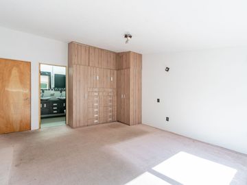 Casa en Cerrada de Un Solo Piso Ciudad Satélite