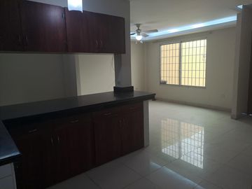 VENTA CASA MUCHO LOTE I CONJUNTO CERRADO (DB)