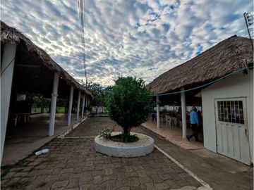 VENTA- CASA RICAURTE CUNDINAMARCA
