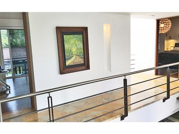 Espectacular casa en Envigado sector Loma del Escobero