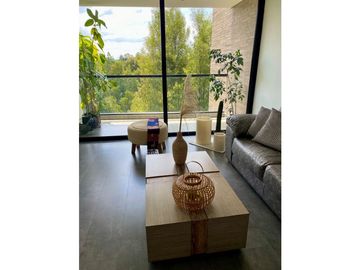 Apartamento para Venta en Envigado Alto las Palmas