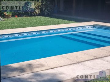 VENTA CHALET BARRIO PARQUE MATHEU