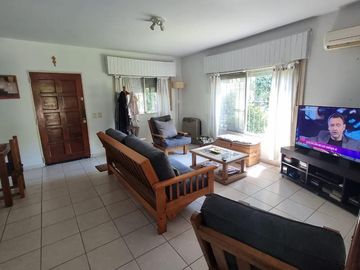 VENTA CHALET BARRIO PARQUE MATHEU