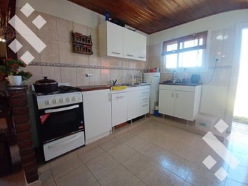 Venta Casa de 3 dorm en Villa El Chocón
