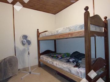 Venta Casa de 3 dorm en Villa El Chocón