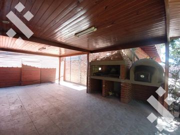 Venta Casa de 3 dorm en Villa El Chocón