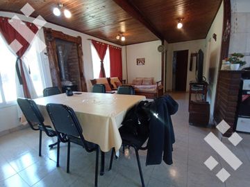 Venta Casa de 3 dorm en Villa El Chocón