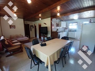 Venta Casa de 3 dorm en Villa El Chocón