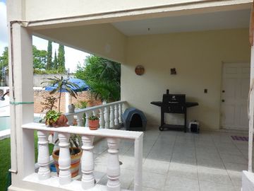 Residencia  en Fraccionamiento Burgos Bugambilias, de  4 recamaras