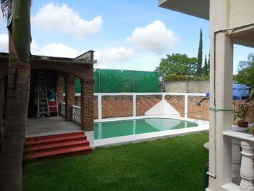 Residencia  en Fraccionamiento Burgos Bugambilias, de  4 recamaras