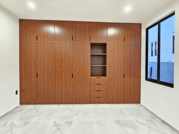 RESIDENCIA DE 4 RECÁMARAS AL NORTE DE VILLA DE ÁLVAREZ