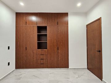 RESIDENCIA DE 4 RECÁMARAS AL NORTE DE VILLA DE ÁLVAREZ