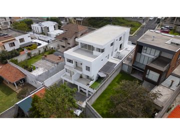 Cumbaya, Departamento en Venta, 130.11m2, 3 Habitaciones
