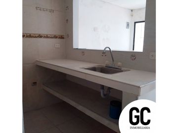 Se vende y se arrienda Casa con 2 aptos - villas de soledad  - soledad