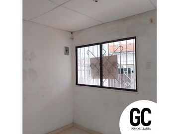 Se vende y se arrienda Casa con 2 aptos - villas de soledad  - soledad