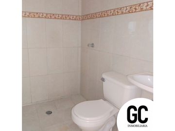 Se vende y se arrienda Casa con 2 aptos - villas de soledad  - soledad