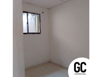 Se vende y se arrienda Casa con 2 aptos - villas de soledad  - soledad