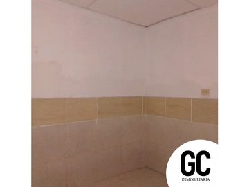 Se vende y se arrienda Casa con 2 aptos - villas de soledad  - soledad