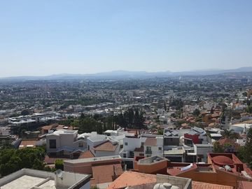 Luxury Departamentos en Loma Dorada, 2 y 3 Recamaras, Centricos y de LUJO !!