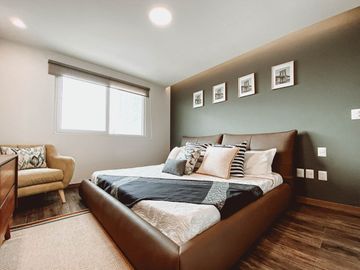 Luxury Departamentos en Loma Dorada, 2 y 3 Recamaras, Centricos y de LUJO !!