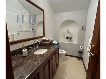 Residencia en Venta en Puerta de Hierro