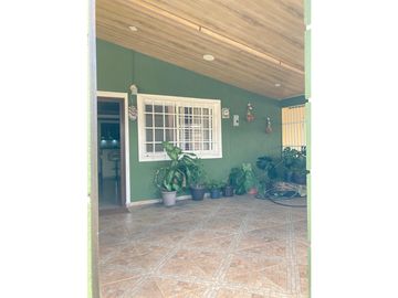 SE VENDE HERMOSA CASA EN PRADERAS DEL CAMPO CHORRERA