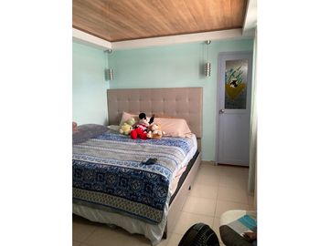 SE VENDE HERMOSA CASA EN PRADERAS DEL CAMPO CHORRERA