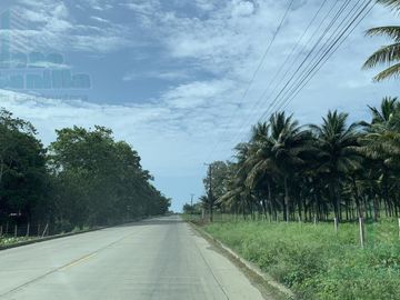 VENTA DE LOTE FRENTE AL MAR Y CARRETERO PUERTO RICO SECTOR AYAMPE