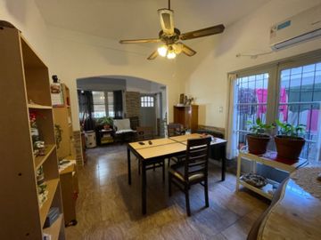 Casa PH en venta en Castelar Sur