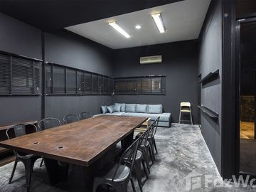 3 Bedroom House for sale in Tha Raeng, Bangkok