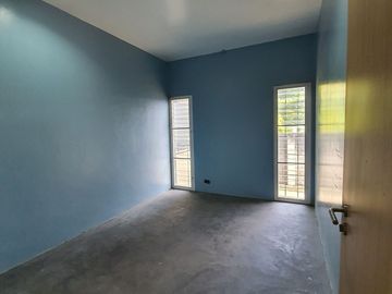 3 Bedroom House for sale in Tha Raeng, Bangkok